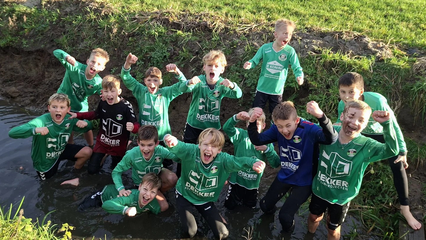 SV Noordeloos JO11-1 kroont zich kampioen met perfecte reeks